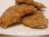 Chicken fillet in almond crust